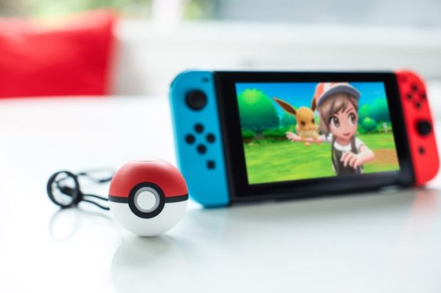 Pokemon_Lets_Go_Eevee_and_Poke_Ball_Plus-740x493